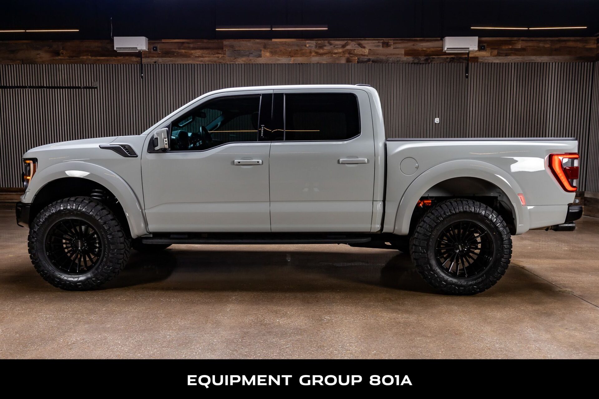 2023 Ford F-150 Raptor SuperCrew