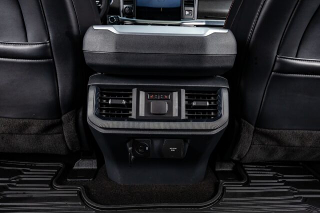 2023 Ford F-150 Raptor SuperCrew Image 34