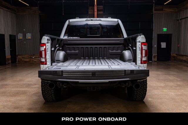 2023 Ford F-150 Raptor SuperCrew Image 9