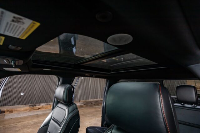 2023 Ford F-150 Raptor SuperCrew Image 31