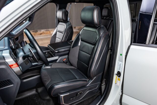 2023 Ford F-150 Raptor SuperCrew Image 30