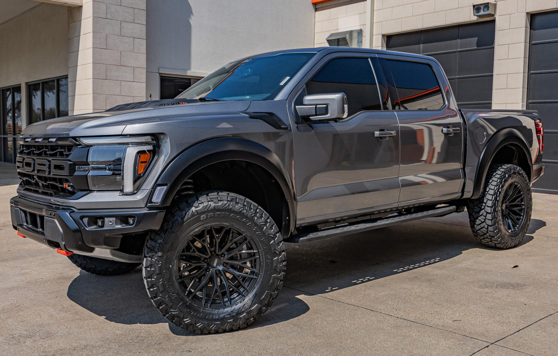 2025 Ford F-150 Raptor R SuperCrew
