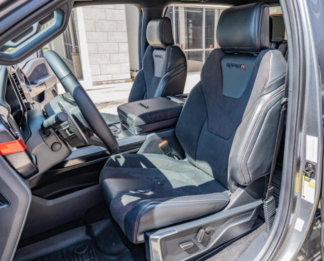 2025 Ford F-150 Raptor R SuperCrew Image 37