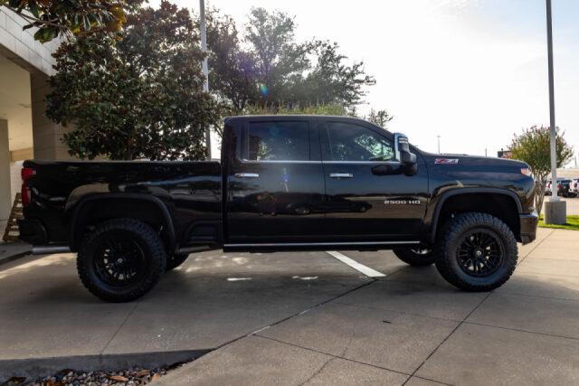2023 Chevrolet Silverado 2500HD LTZ Crew Cab Image 11