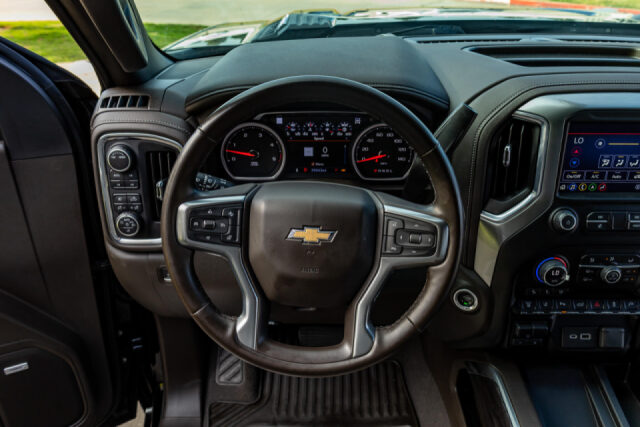 2023 Chevrolet Silverado 2500HD LTZ Crew Cab Image 19