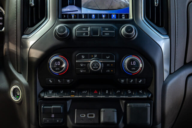 2023 Chevrolet Silverado 2500HD LTZ Crew Cab Image 27