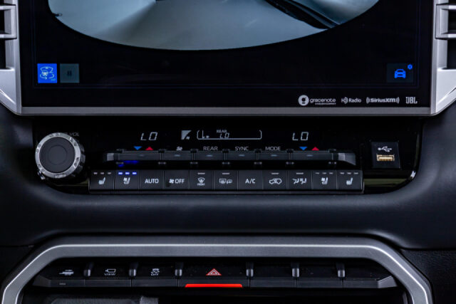 2024 Toyota Sequoia Platinum Image 26