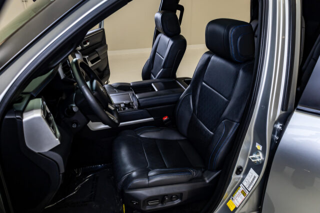 2024 Toyota Sequoia Platinum Image 29