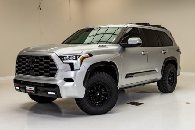 2024 Toyota Sequoia Platinum Image 4
