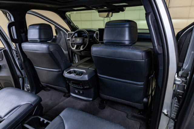 2024 Toyota Sequoia Platinum Image 32