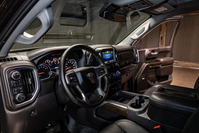 2022 Chevrolet Silverado 1500 Limited LT Trail Boss Crew Cab Image 13