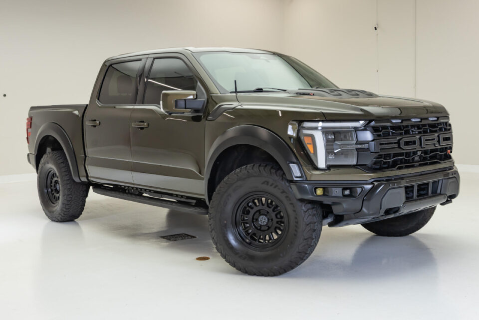 2024 Ford F-150 Raptor R SuperCrew Image 1