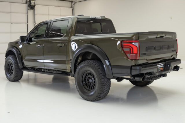 2024 Ford F-150 Raptor R SuperCrew Image 6