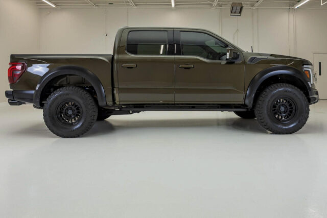 2024 Ford F-150 Raptor R SuperCrew Image 11