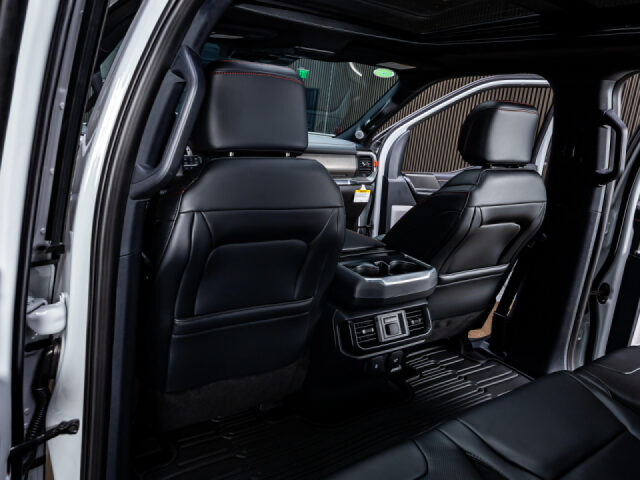 2026 Ford F-150 Raptor SuperCrew Image 34