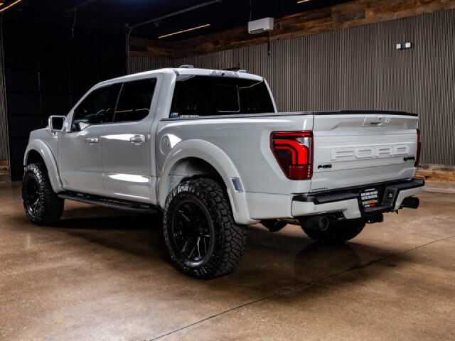 2026 Ford F-150 Raptor SuperCrew Image 8