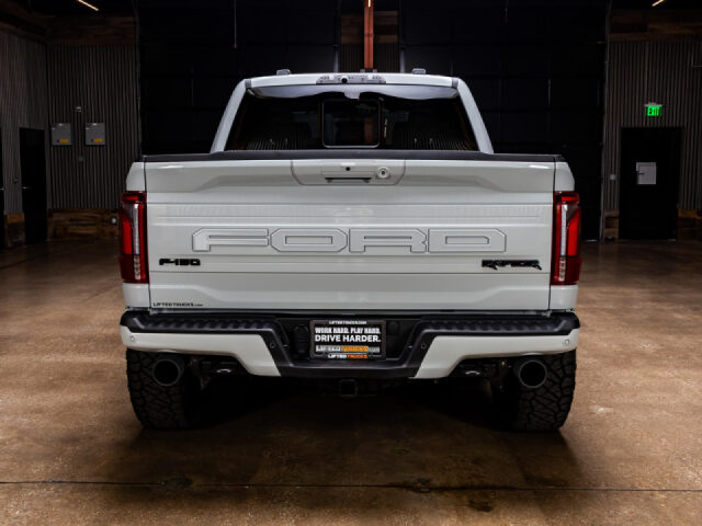 2026 Ford F-150 Raptor SuperCrew Image 9