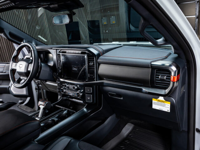 2026 Ford F-150 Raptor SuperCrew Image 17