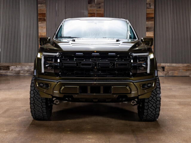 2026 Ford F-150 Raptor SuperCrew Image 5