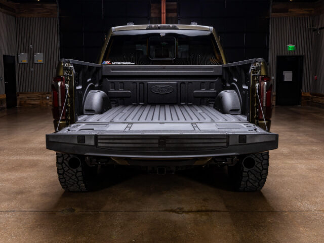 2026 Ford F-150 Raptor SuperCrew Image 10
