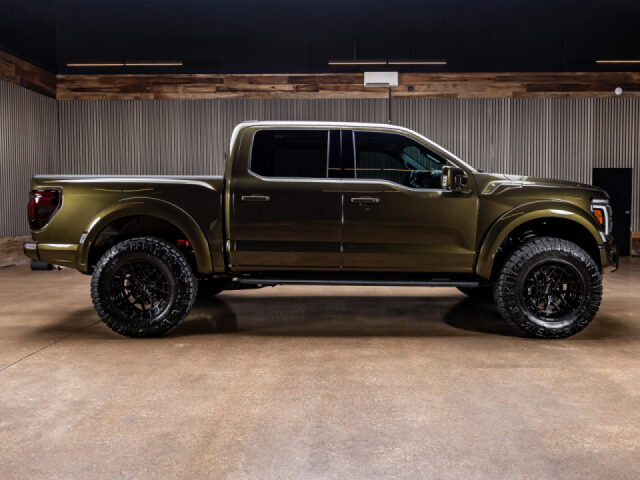 2026 Ford F-150 Raptor SuperCrew Image 12