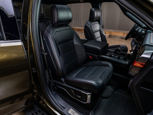 2026 Ford F-150 Raptor SuperCrew Image 31