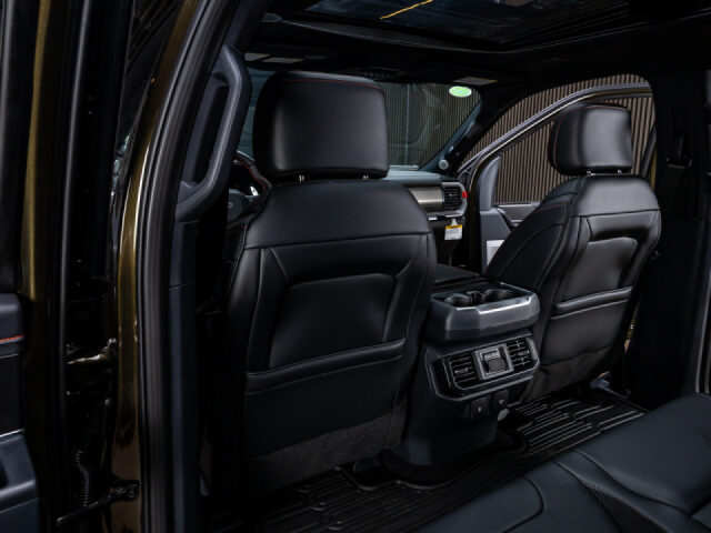 2026 Ford F-150 Raptor SuperCrew Image 34