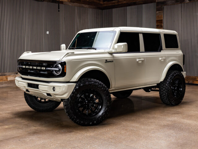 2026 Ford Bronco Outer Banks Image 5
