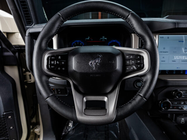 2026 Ford Bronco Outer Banks Image 16