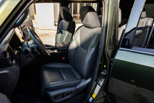 2025 Lexus GX 550 Overtrail+ Image 30